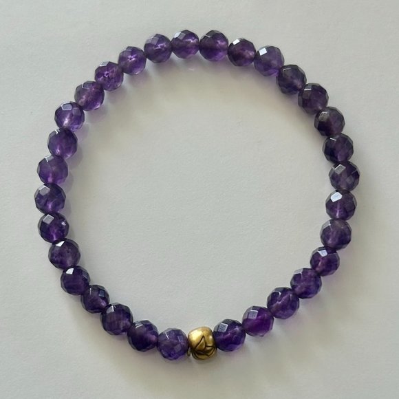 Satya Lotus Gemstone Bracelet - Picture 1 of 4